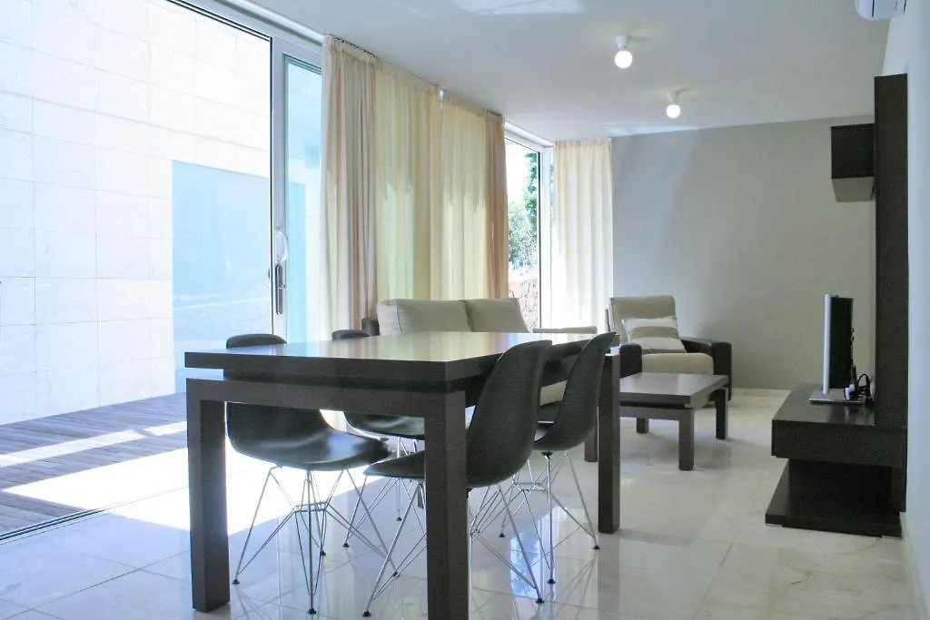 L' Escala Resort Aparthotel