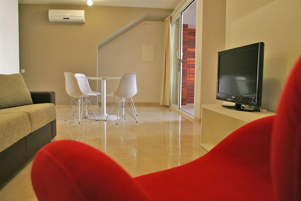*** Aparthotel L' Escala Resort Spain
